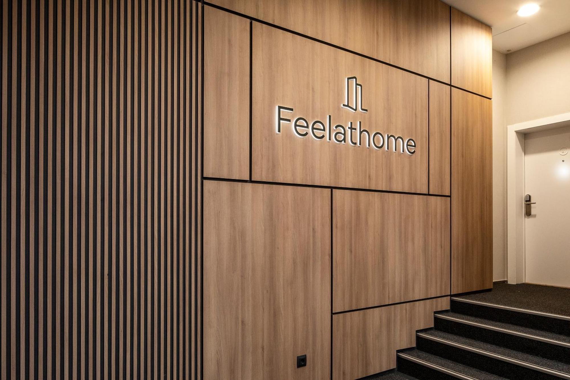 Feelathome Poblenou Beach Apartments — Photos 3